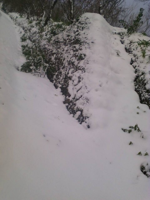 neve scalinata in pietra sepolta 6.jpg