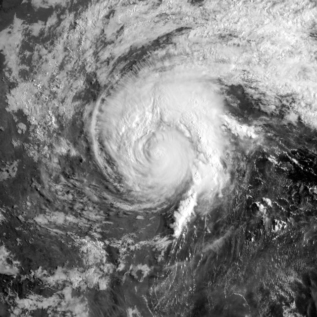 20170826_1400_GOES13_vis_09L_HARVEY_ATL.png