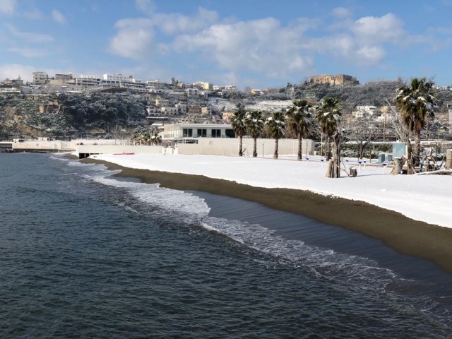 spiaggia di Lucrino2.jpg