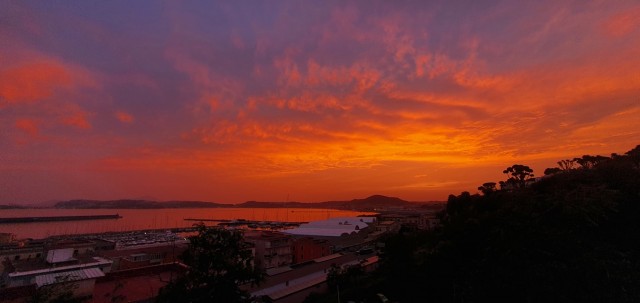 tramonto pozzuoli 14052020.jpg