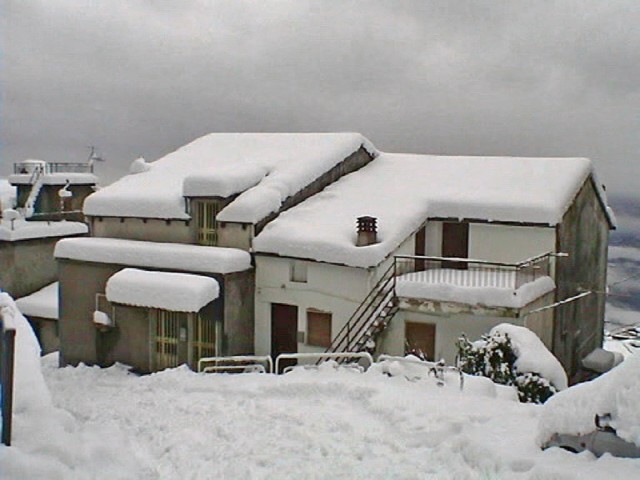 Montano 2005-13.jpg