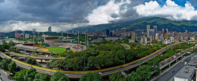 Football americano caracas.jpg