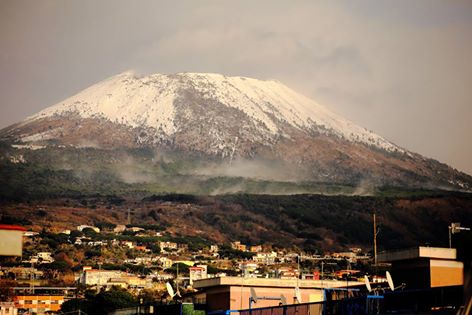 scaccianeve vesuvio.jpg